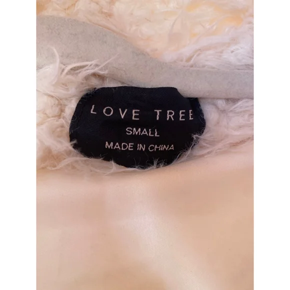 Love Tree Ivory Faux Fur Hooded Coat Quiet Luxury Feminine Parisian Eclectic S